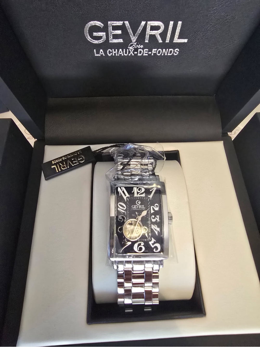 Gevril men’s watch model 15003B